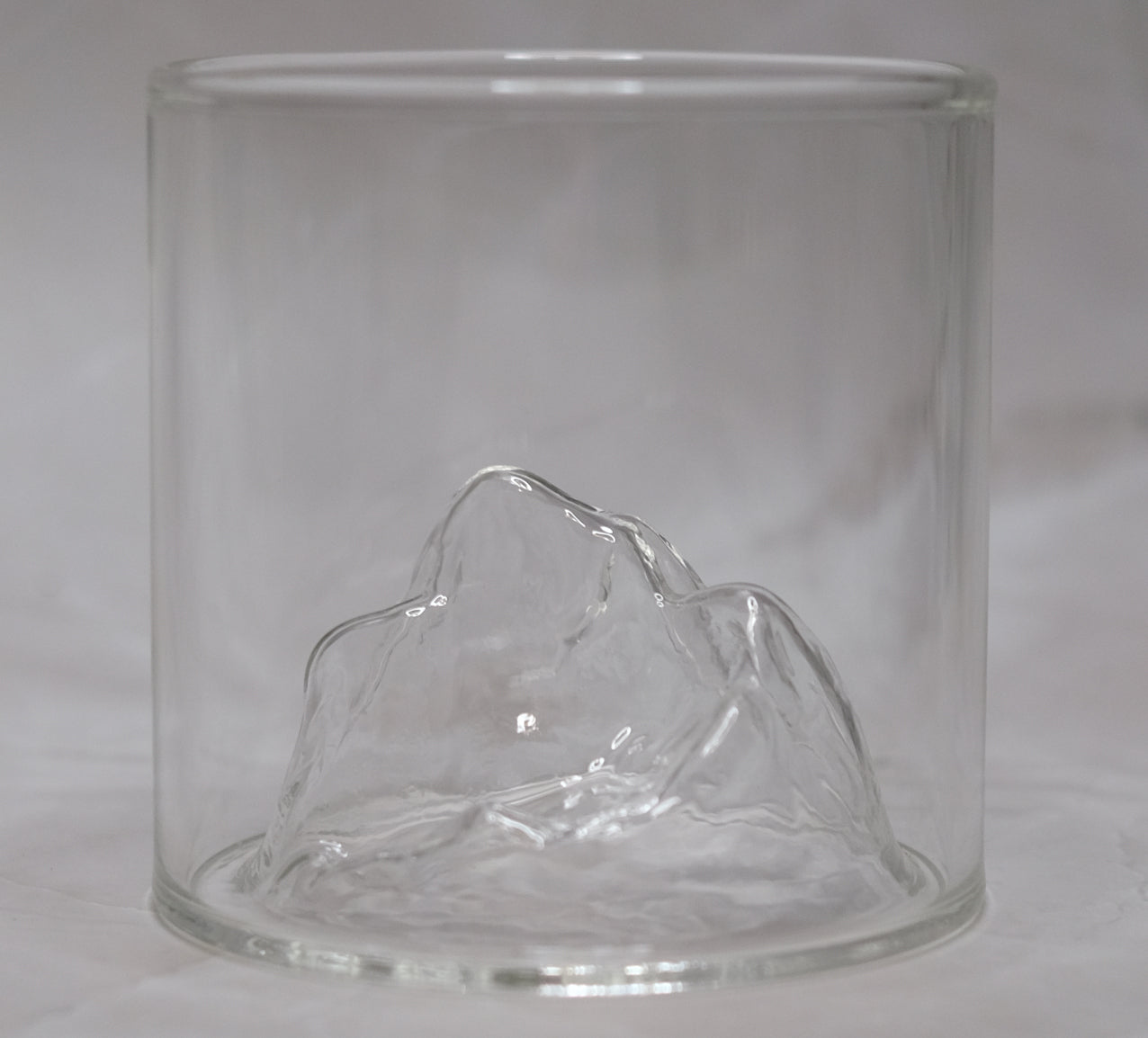 Trinkglas mit Berg